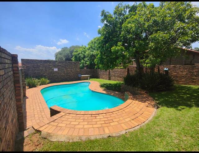 2 BEDROOM APARTMENT FOR SALE IN NORTHGATE